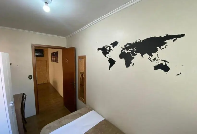 اتاق استاندارد یک تخته با سرویس بهداشتی مشترک, Casa Do Rogerio Hostel   Unidade Shopping