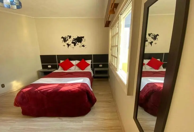 اتاق استاندارد سه تخته با سرویس بهداشتی مشترک, Casa Do Rogerio Hostel   Unidade Shopping