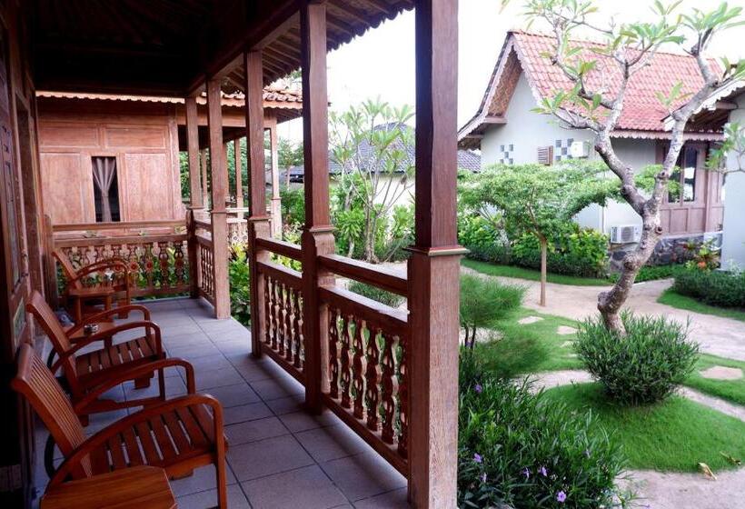 חדר דלוקס נוף לגינה, Blue Harbor Beachfront Villas & Resto