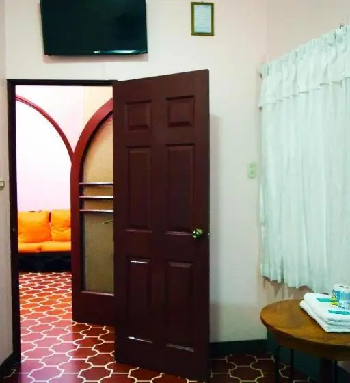 اتاق استاندارد, Fuentes