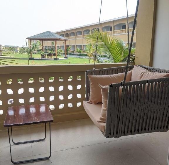 行政房间, Hawthorn Suites By Wyndham Dwarka