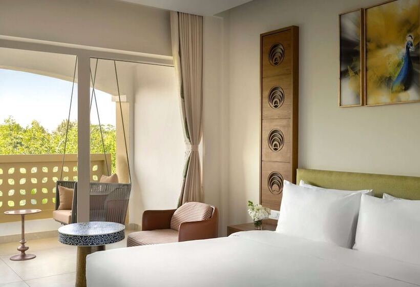 اتاق اجرایی, Hawthorn Suites By Wyndham Dwarka