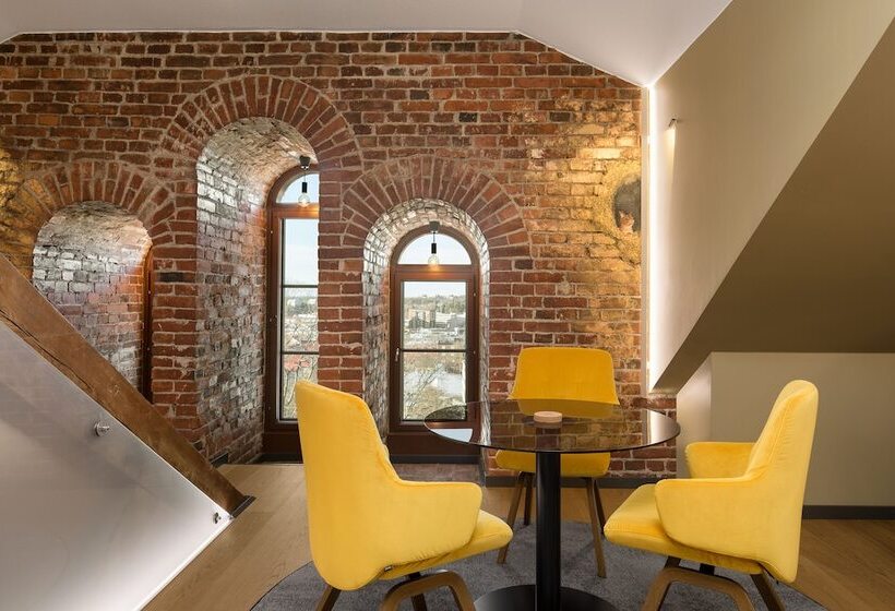 סוויטה, Kakola