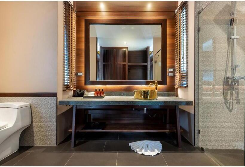 جناح جونيور مطلّ علي البحر, Nirvana Beach Resort, Koh Lanta Sha Extra Plus