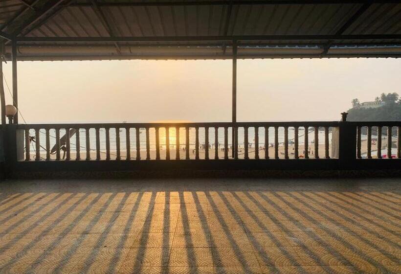 豪华海景房, Baga Beach Sunset