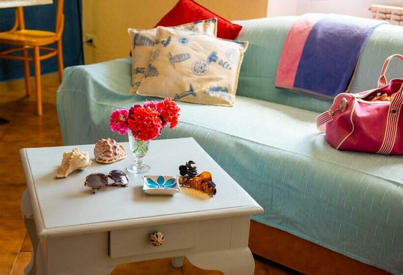 スタンダード4人部屋, Camerealmare