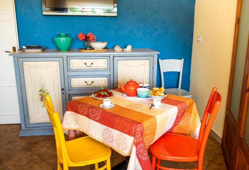 スタンダード4人部屋, Camerealmare