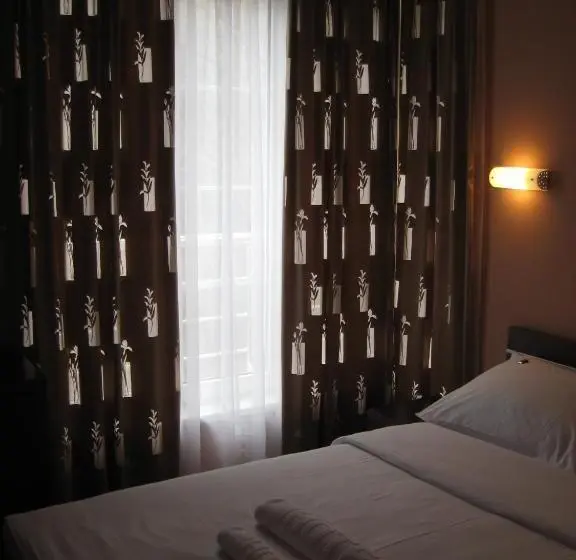 اتاق استاندارد سه نفره, B&b Vila Vidikovac
