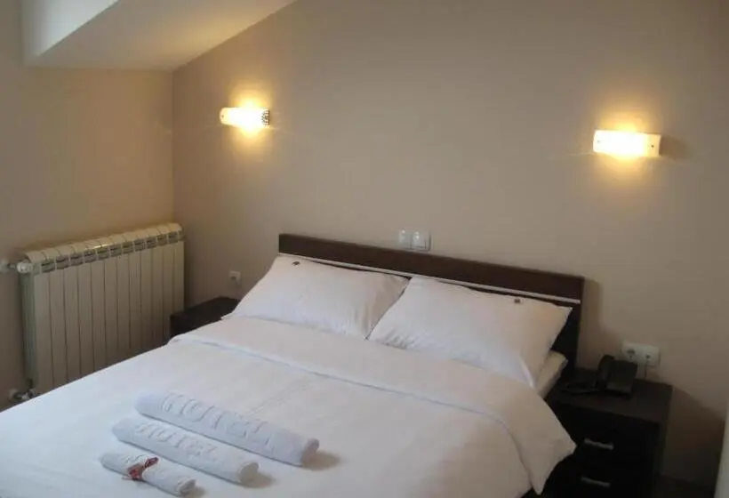 اتاق استاندارد یک نفره, B&b Vila Vidikovac
