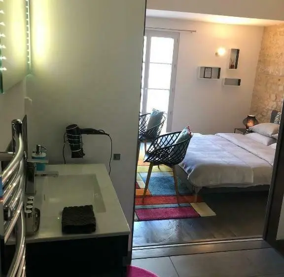 ガーデンビュースタンダードルーム, Les Halles Chambre D'hôtes