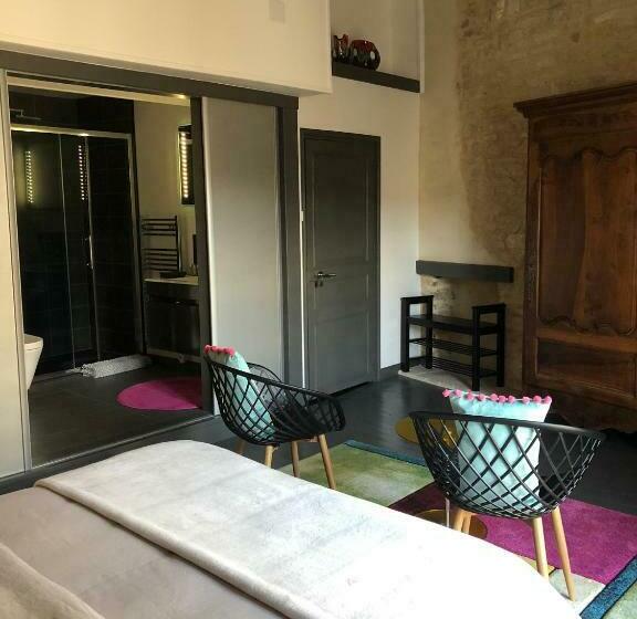 Номер Стандарт Вид на Сад, Les Halles Chambre D'hôtes