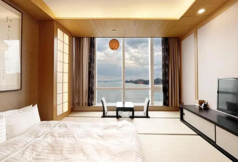 オーシャンビューファミリールーム, Sono Calm Yeosu