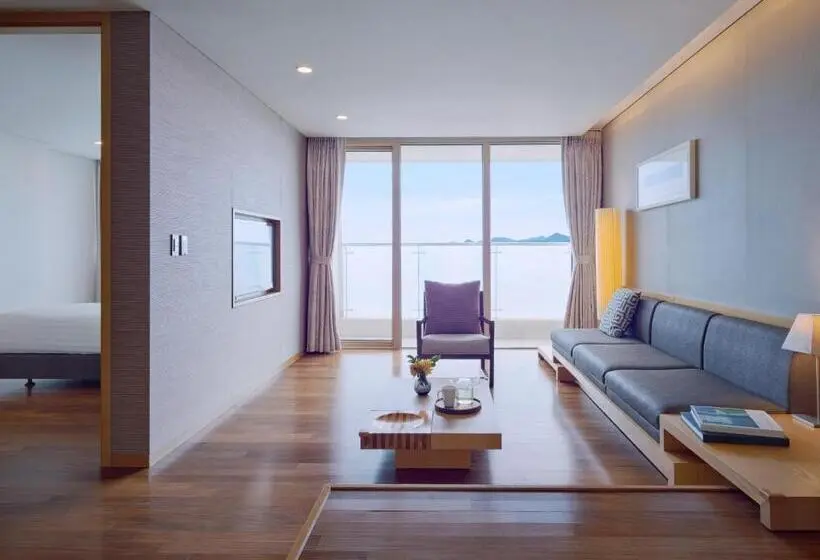 オーシャンビュースイート, Sono Calm Yeosu