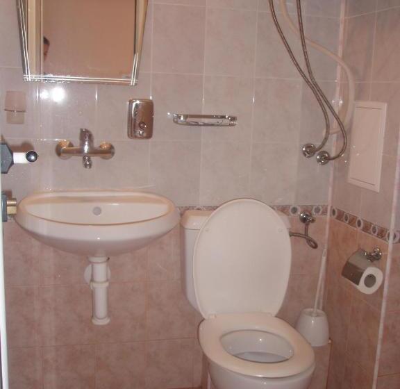 四人标准间, Stella Di Mare Guest House