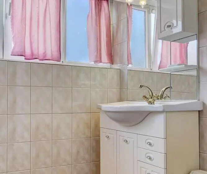Huoneisto 1 Makuuhuone, Apartments Dragica 1251
