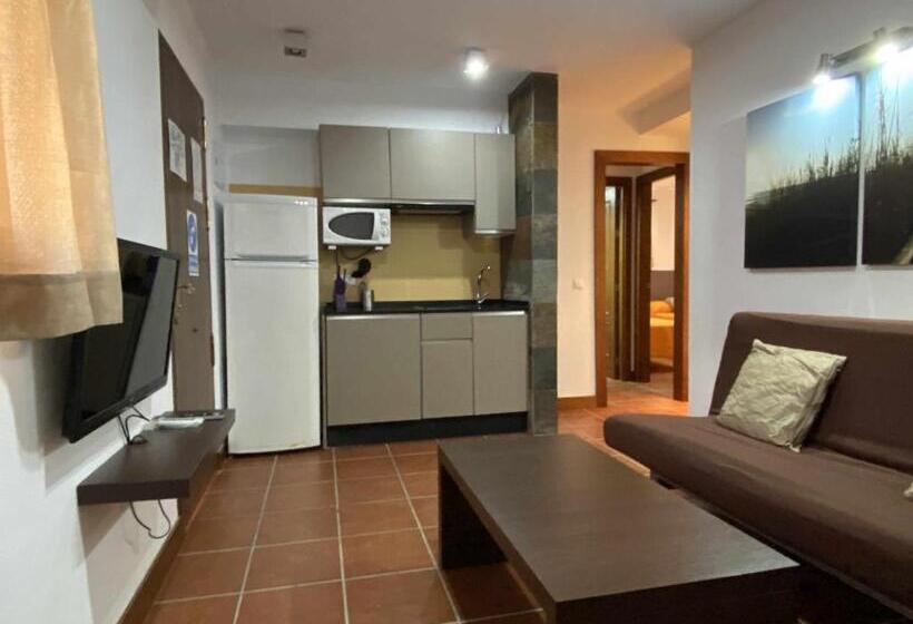 Апартаменты 2 Спальни, Apartamento Para 4 Personas Con Jardín Privado Y Barbacoa Cerca De La Playa