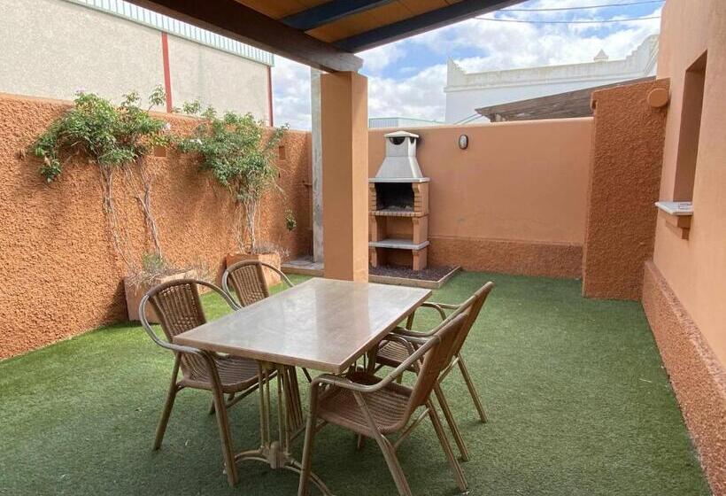 Апартаменты 2 Спальни, Apartamento Para 4 Personas Con Jardín Privado Y Barbacoa Cerca De La Playa