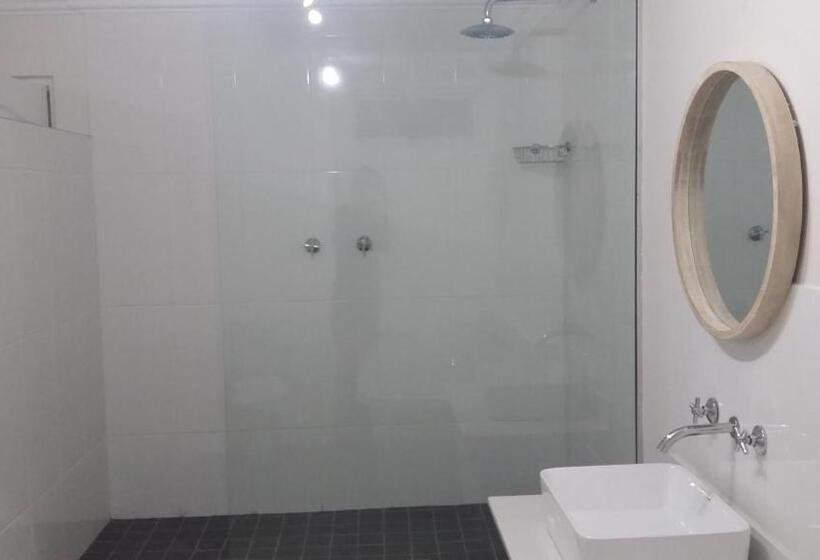 דירת חדר, Beach Club Self Catering Apartments