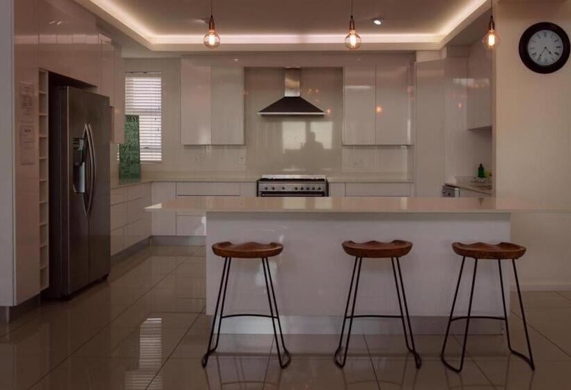 شقة غرفة واحدة, Beach Club Self Catering Apartments