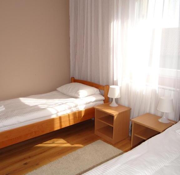 آپارتمان 1 خوابه با بالکن, Hostel S