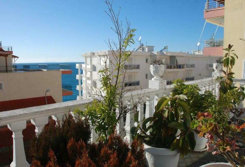 غرفة عائلية, Primavera