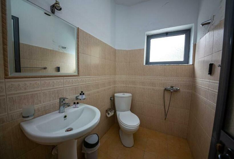 غرفة قياسية رباعية مزودة بشُرفة, Primavera