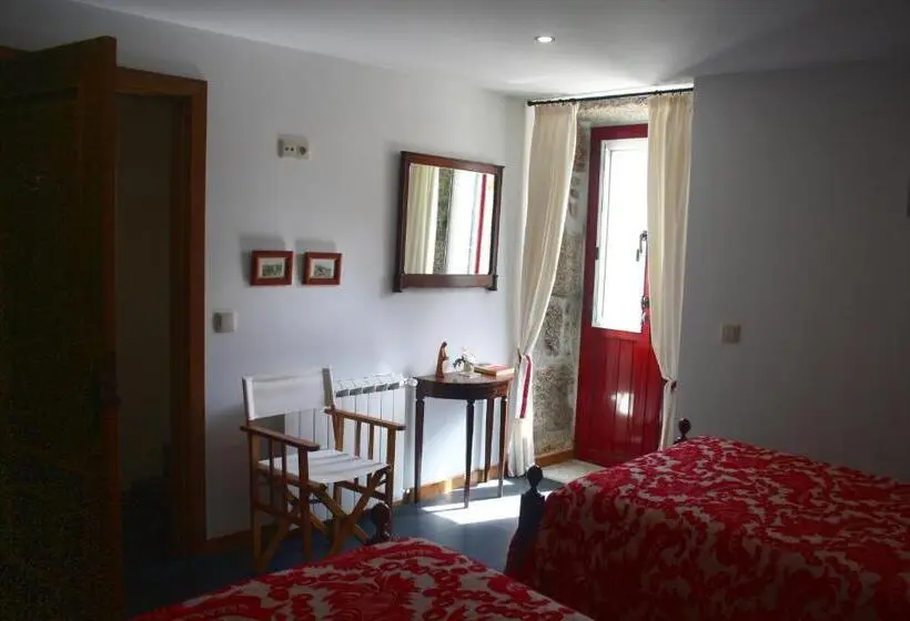 سوئیت 2 خوابه, Casas Do Eido E Casa Da Viúva