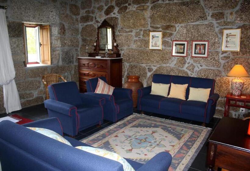 3间卧室的房子, Casas Do Eido E Casa Da Viúva