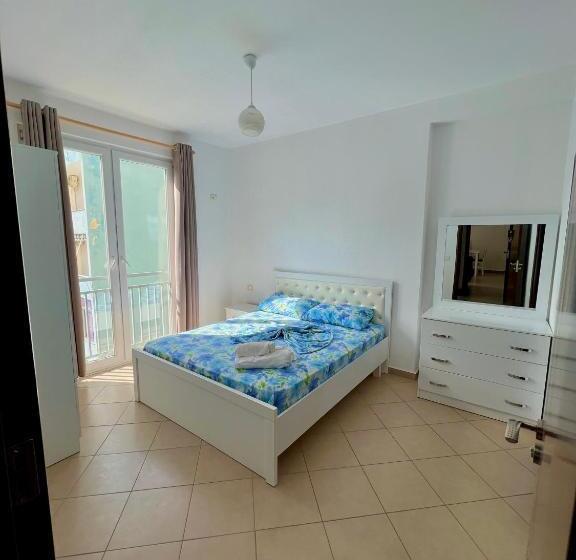 آپارتمان 2 خوابه, Queen Residence