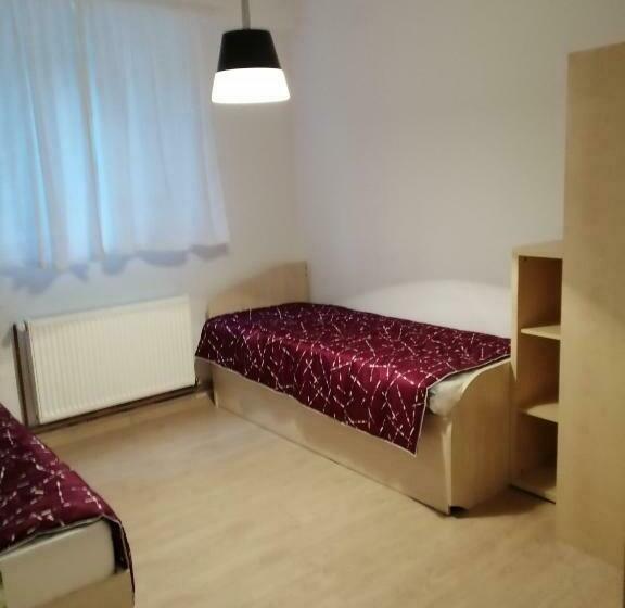 اتاق استاندارد, Hostel Denica