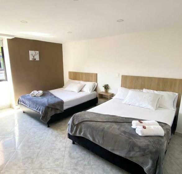 اتاق لوکس, Colores Boutique