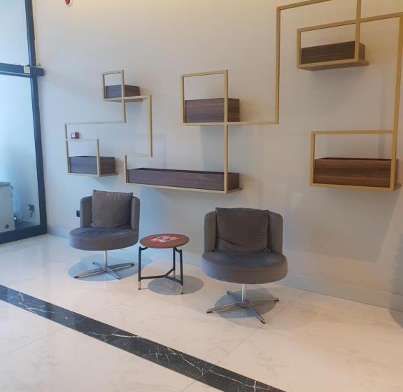 استودیوی استاندارد, Orbi City Hotel Official