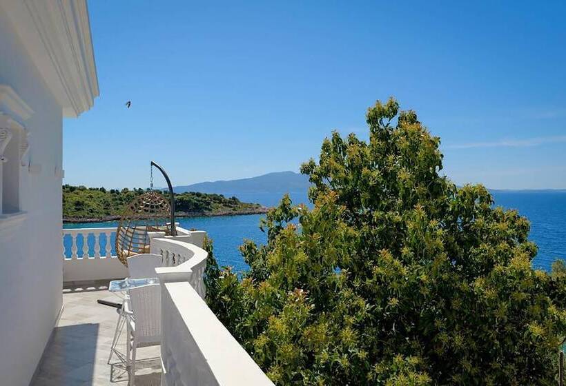 オーシャンビューのスーペリアトリプルルーム, Villa Juna Beach