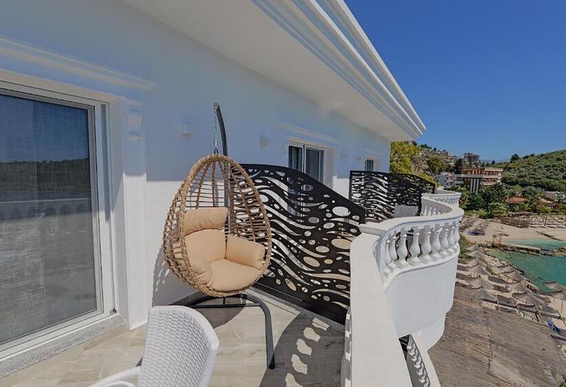 オーシャンビューのスーペリアトリプルルーム, Villa Juna Beach
