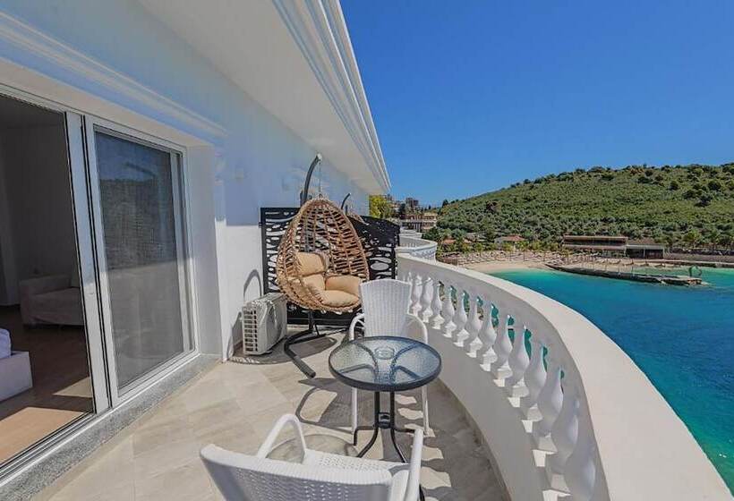 オーシャンビューのスーペリアトリプルルーム, Villa Juna Beach