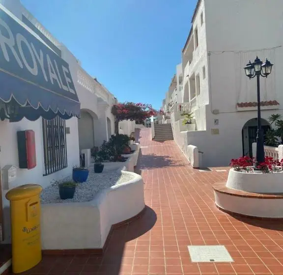 آپارتمان 1 خوابه با بالکن, Los Cristianos Port Royal New