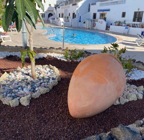 آپارتمان 1 خوابه با بالکن, Los Cristianos Port Royal New