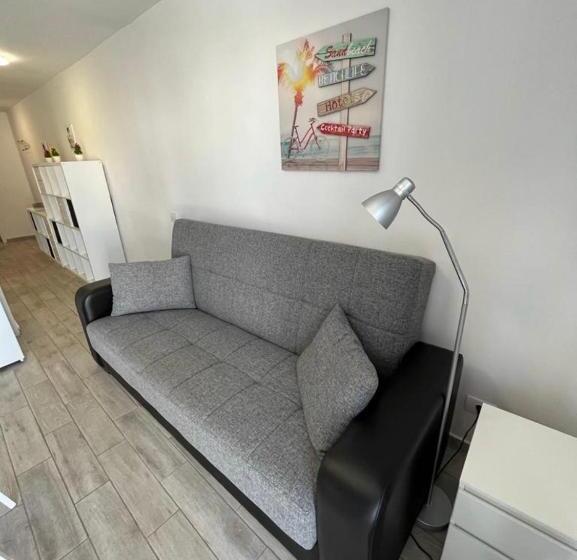 آپارتمان 1 خوابه با بالکن, Los Cristianos Port Royal New