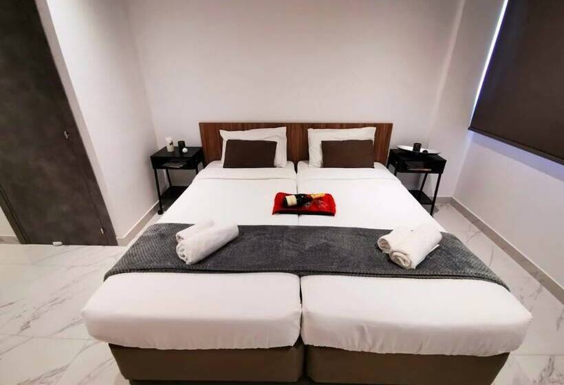 带1个卧室的豪华公寓, Nissi Avenue Suites