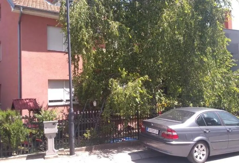 آپارتمان 1 خوابه, Apartmani Mimi
