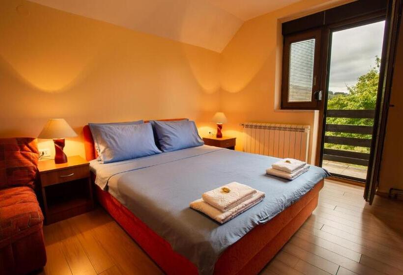 استودیو استاندارد با چشمانداز, Apartments Mery