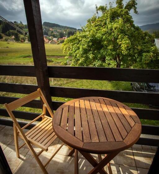 استودیو استاندارد با چشمانداز, Apartments Mery