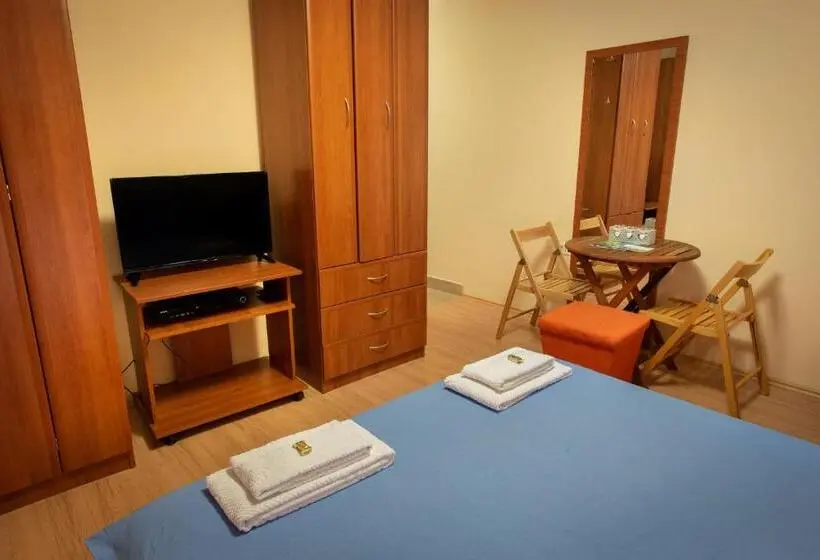 استودیو استاندارد با بالکن, Apartments Mery