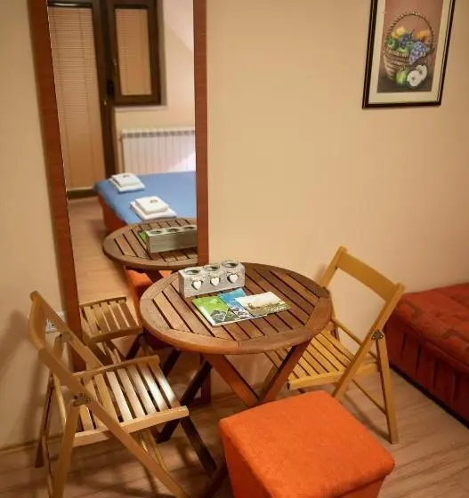 استودیو استاندارد با بالکن, Apartments Mery