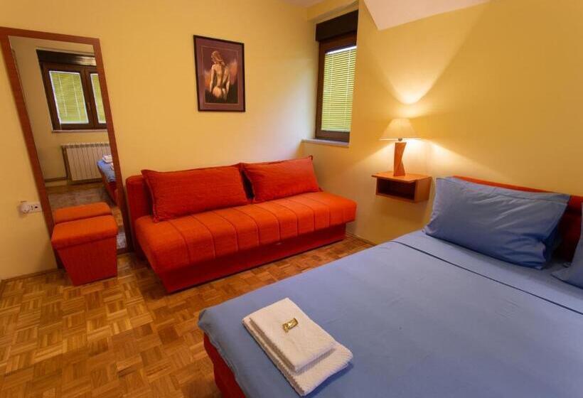 استودیوی استاندارد, Apartments Mery