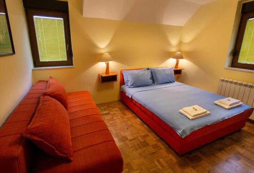 استودیوی استاندارد, Apartments Mery