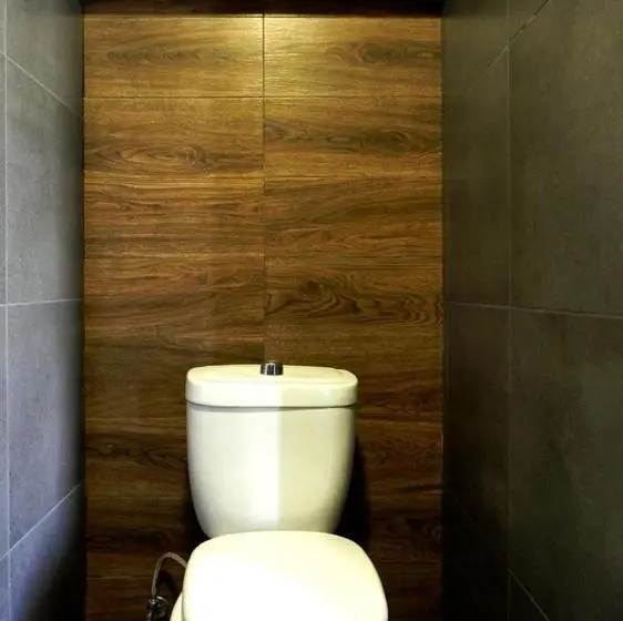 اتاق خانوادگی, Gallery Guesthouse