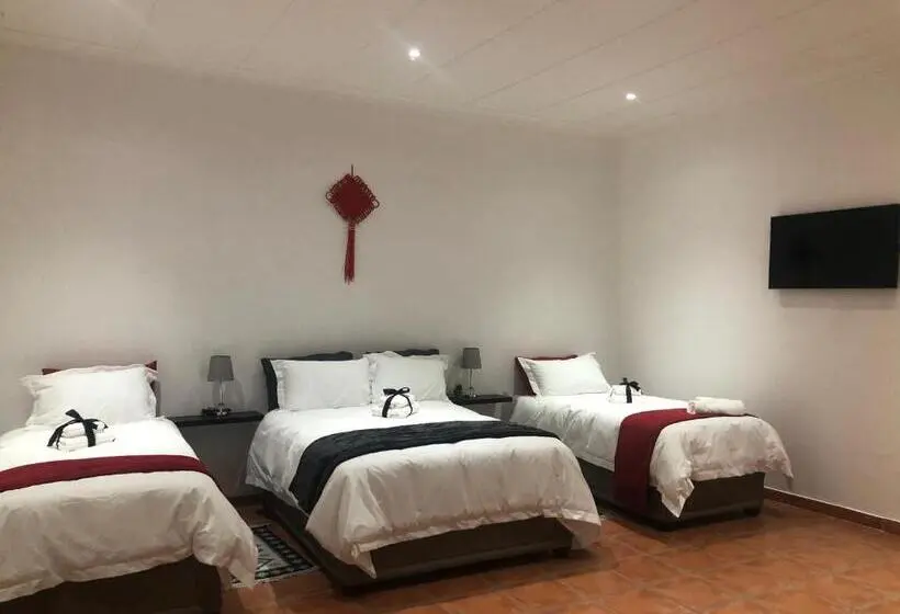 ファミリールーム, One More Nap Self Catering