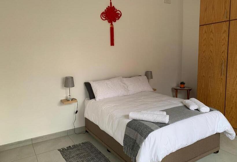 غرفة قياسية, One More Nap Self Catering