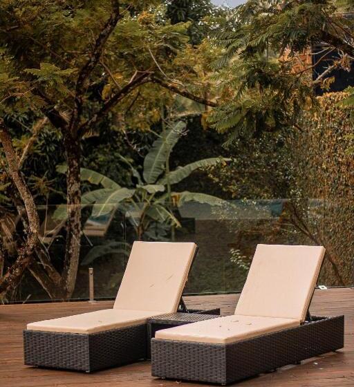 اتاق دلوکس مخصوص معلولین, Suítes Vista Pro Mar Ilhabela